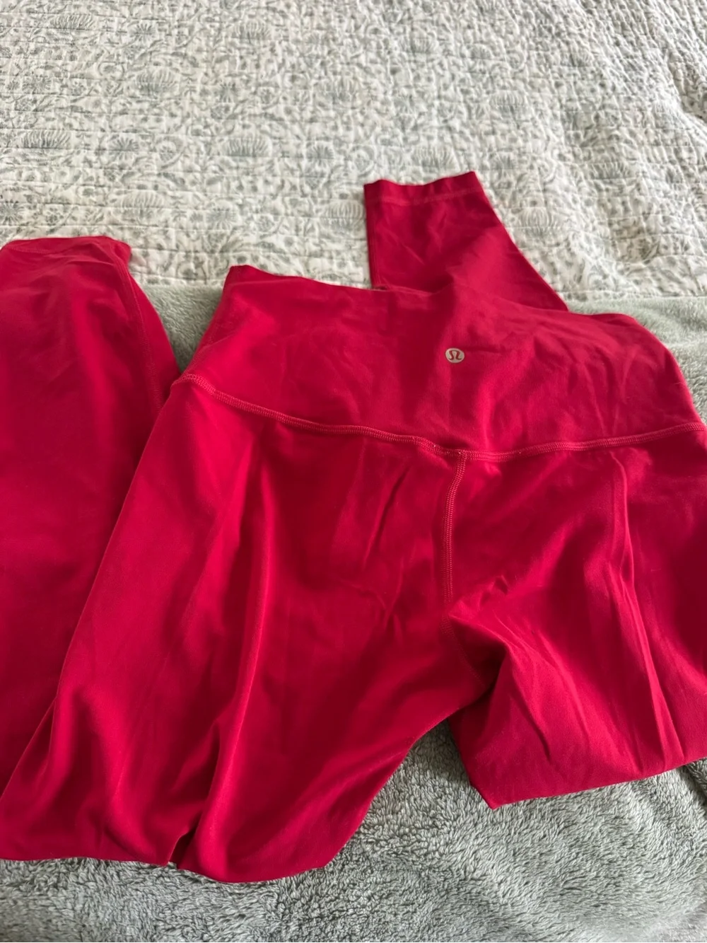 Lululemon new year align HR pant 25in size 8 dark red - Picture 4 of 5